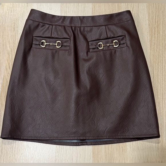 7 for all mankind Horsebit Buckle Brown Faux Leather Mini Skirt Size S - Picture 1 of 4